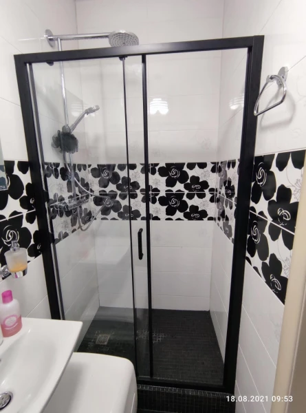 Душові двері в нішу Dusel EF185B Black Matt розсувні, скло прозоре (140х190 см) - фото 1