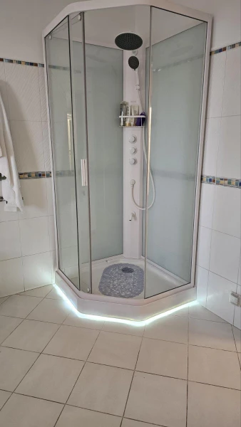 Душовий бокс DUSEL GLARE White Matt 90x90x210 скло прозоре, профіль білий - фото 23