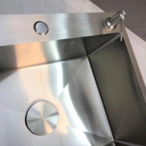 Мийка кухонна з нержавіючої сталі SS304 DS50560-4BR 600*500*220 (Brushed) - фото 17